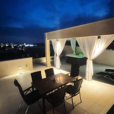 Olive Oasis Penthouse With Jacuzzi Appartement Zadar Buitenkant foto