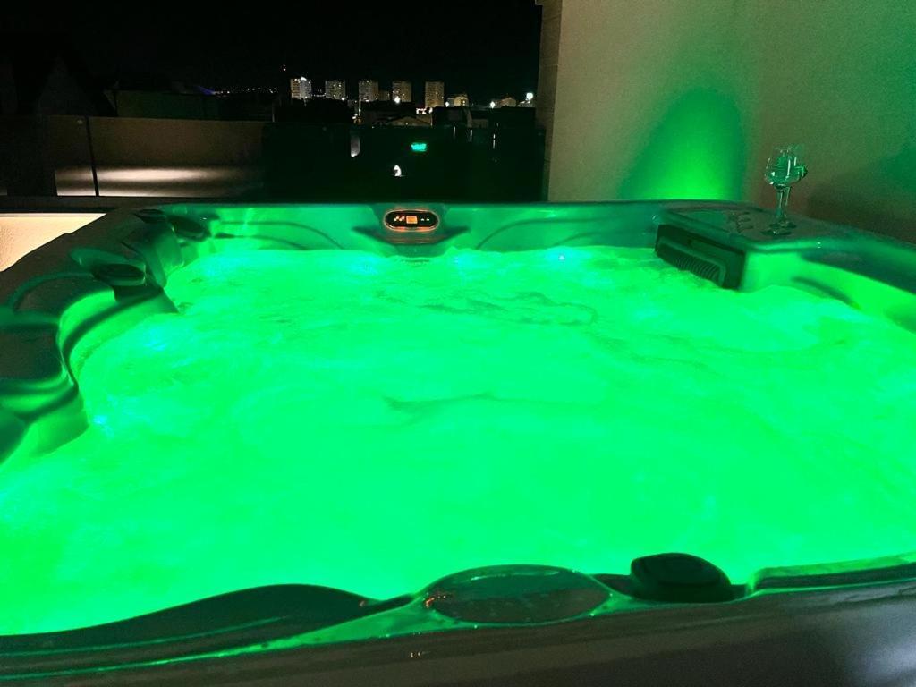 Olive Oasis Penthouse With Jacuzzi Appartement Zadar Buitenkant foto