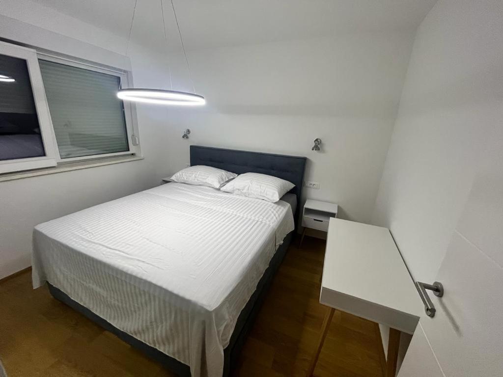 Olive Oasis Penthouse With Jacuzzi Appartement Zadar Buitenkant foto